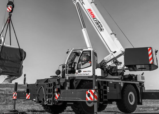 RMS Rough-Terrain Cranes LRT 1100 2.1
